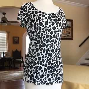 Holli pre shrunk leopard design large ladies shirt